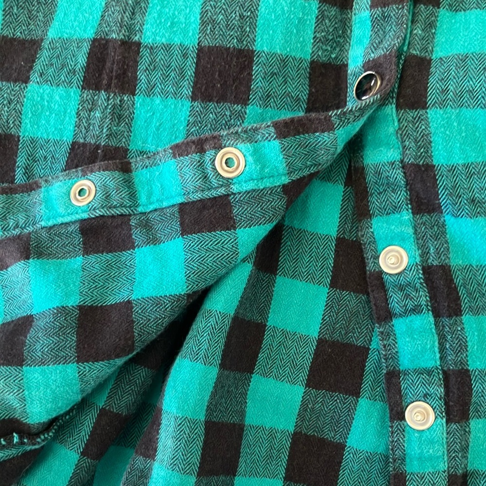 Checkered Button-Down Top - Picture 5 of 8